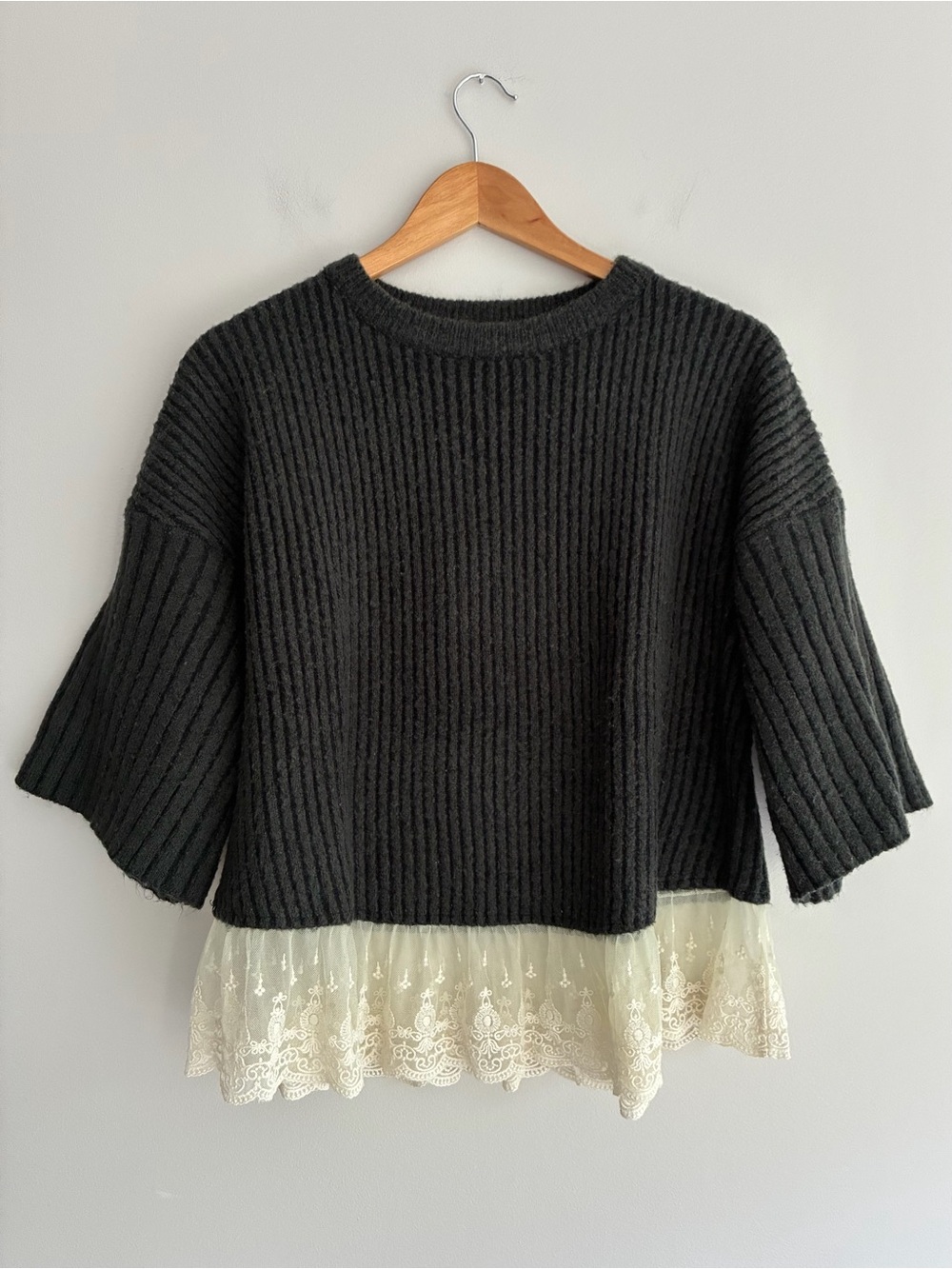 THML Black Cropped Ribbed Crew Sweater with Cream Lace Hem Small
